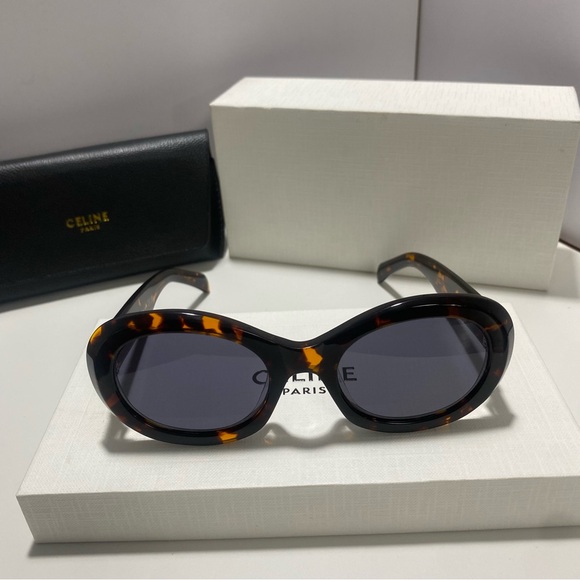 Authentic Celine butterfly sunglasses😽😎😎 - Picture 1 of 9